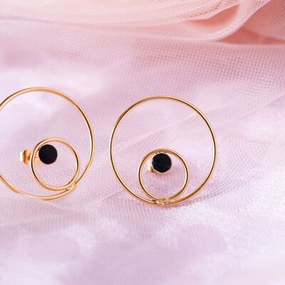 Puces Nana, hoop earrings in fine gold and leather