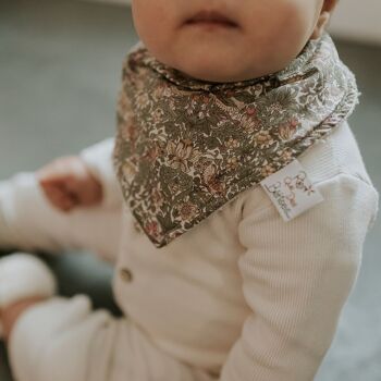 bavoir bandana liberty strawberry thief 1