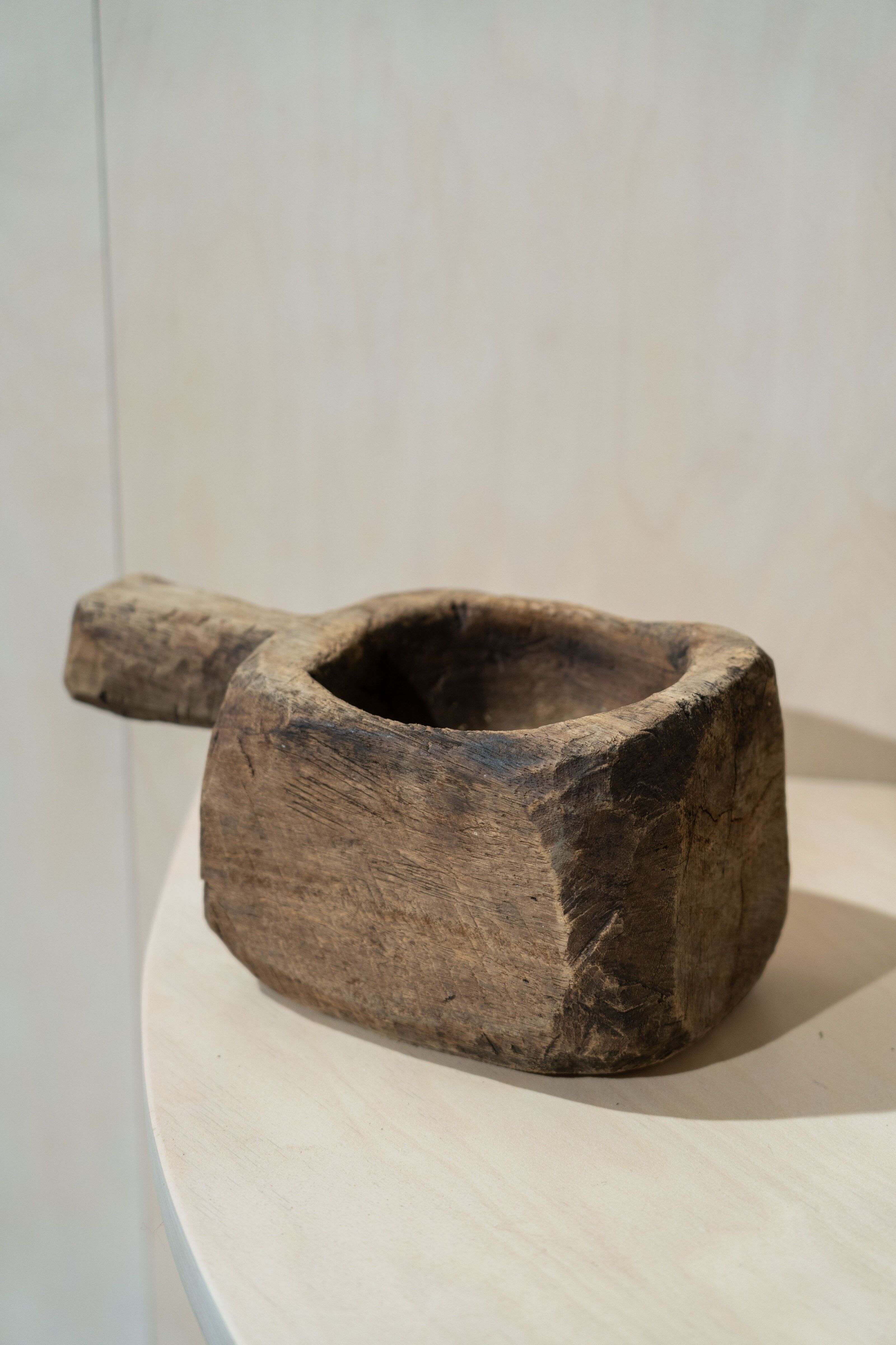 Bols à cuillères en bois anciens