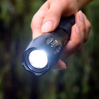 Military flashlight