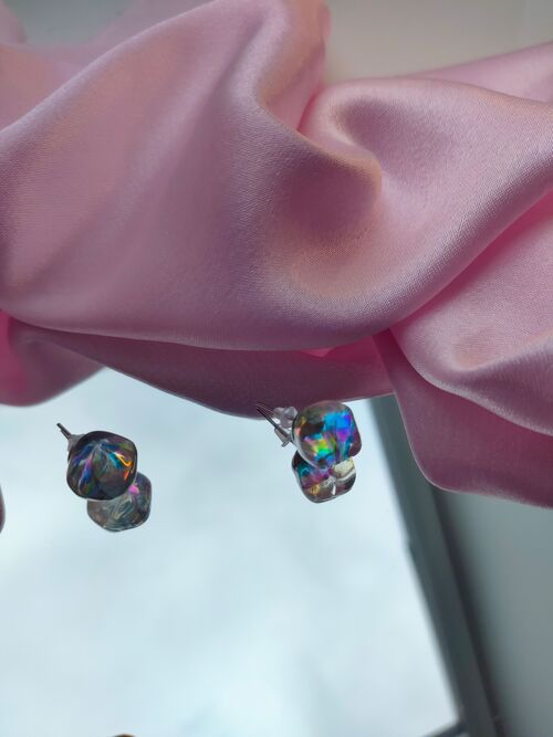 Boucles d'oreilles PLEXY PERLE MOYENNE clous en acier inoxydable et cristal en résine Plexy Glam