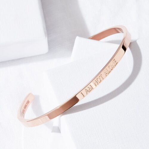 I AM NOT ALONE Affirmation Bracelet (Rose Gold)…