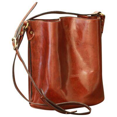 Leather shoulder bag. Brown