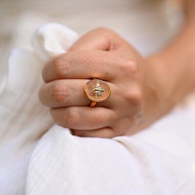 Rose quartz ring "Bees"