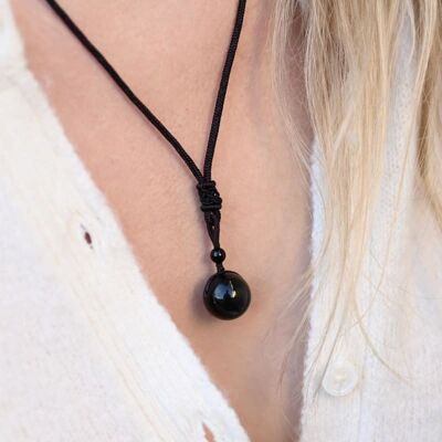 Collar de obsidiana de ojos celestiales