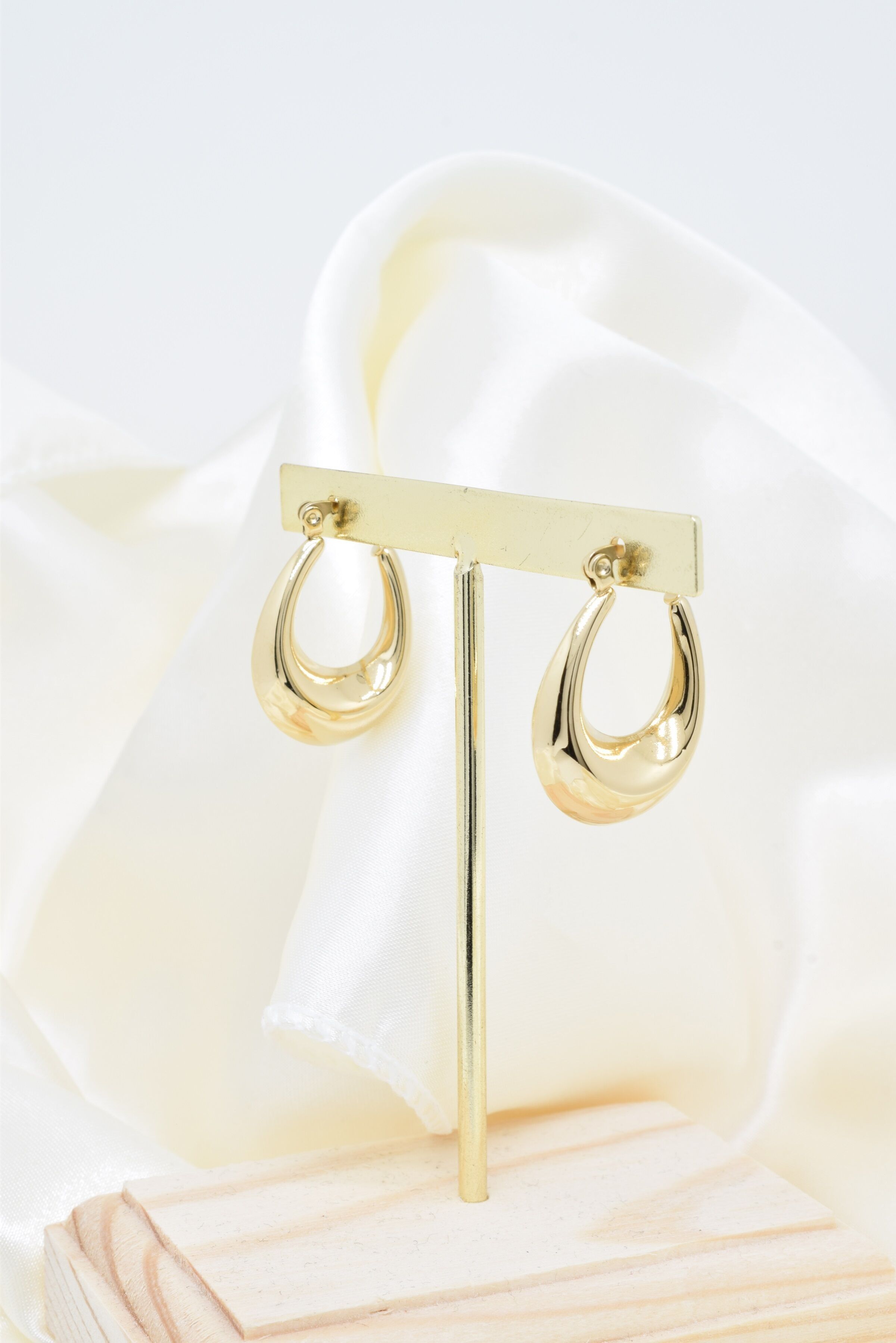 Orecchini creoli a forma di goccia in acciaio inossidabile - BO100232