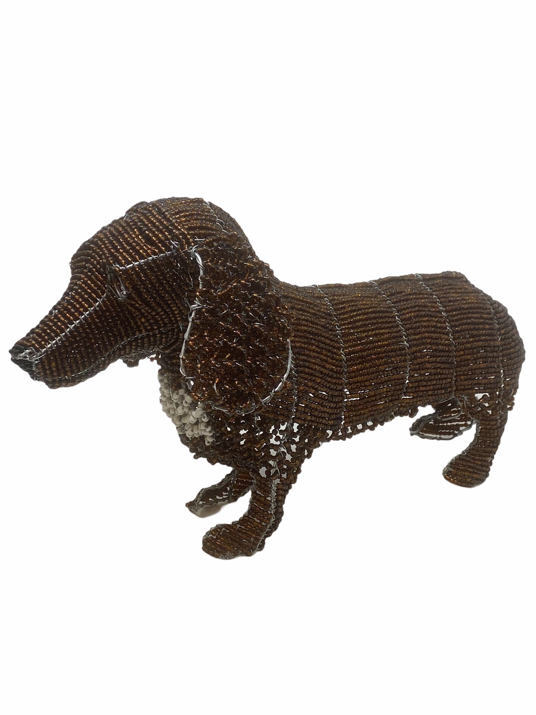 Escultura de perro con cuentas de mano - Dachshund