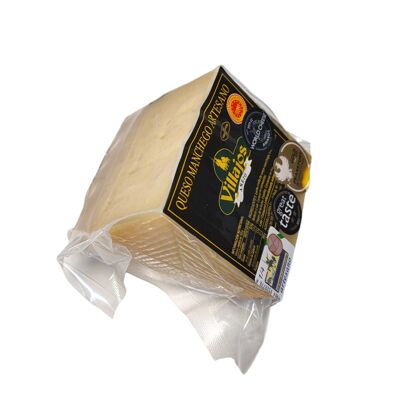 DOP Aged Manchego Cheese (500 gr approx) - Black Label - Gold Medal 'Frankfurt and London International Trophy' 2023