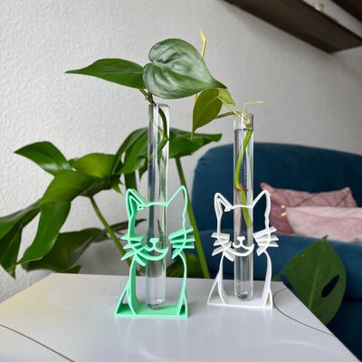 Estación de vástagos en forma de gato impresa en 3D a partir de PLA, vidrio en crecimiento, plantas en florero