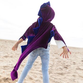 La cape de déguisement dragon en velours bleu & violet 4