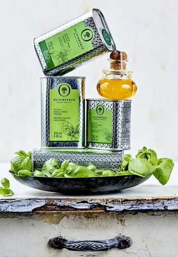 HUILE AROMATIQUE OLIVE & BASILIC FRAIS PRESSÉS 500 ML