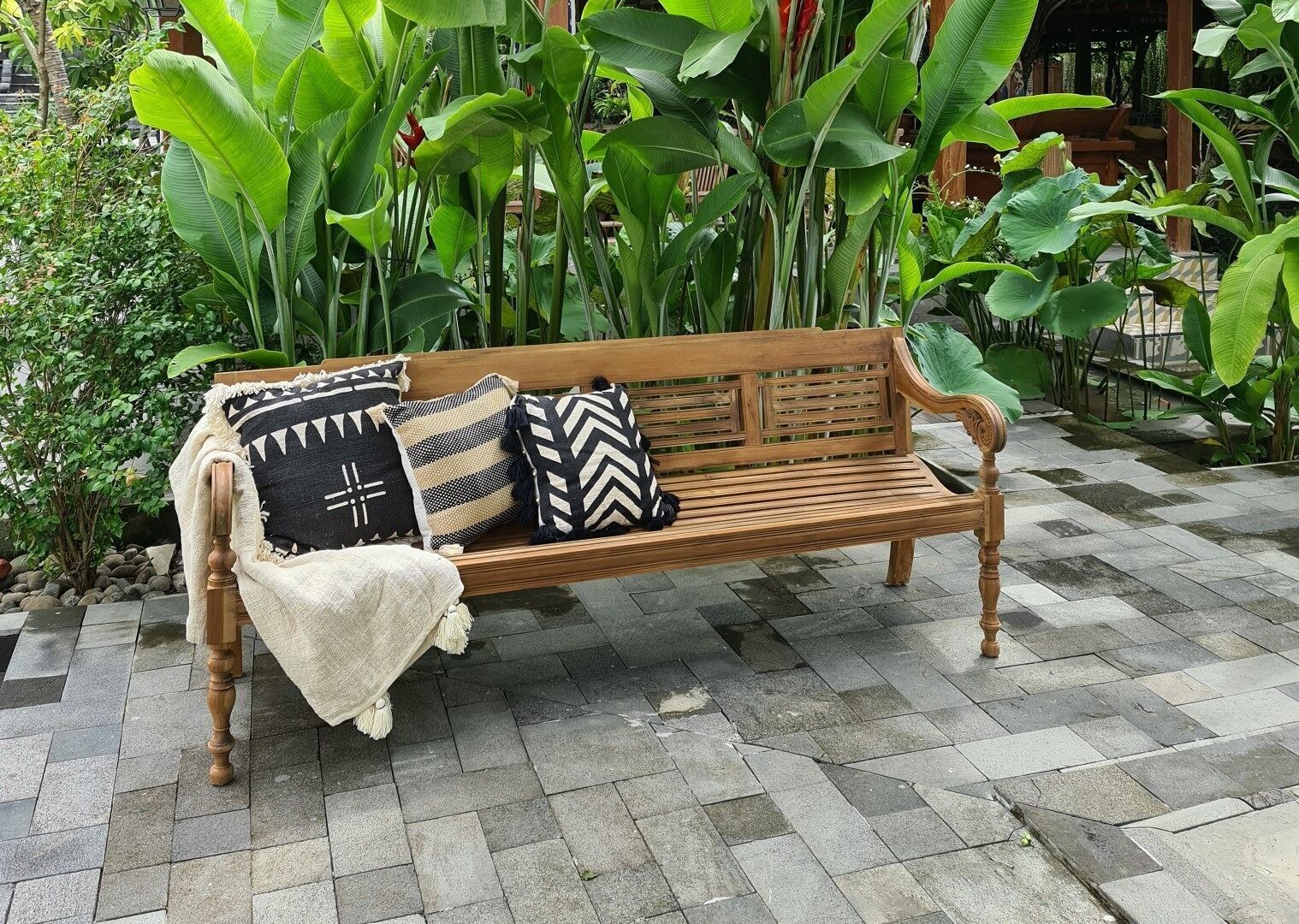 PANCA IN TEAK 200X65X101 INTAGLIATO MB213850