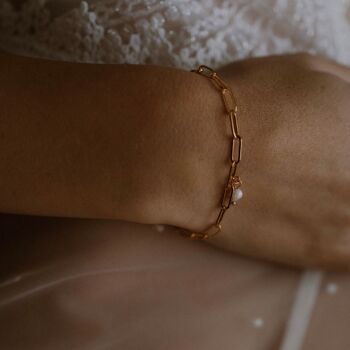 Bracelet Melissa doré avec une perle d'eau douce 2