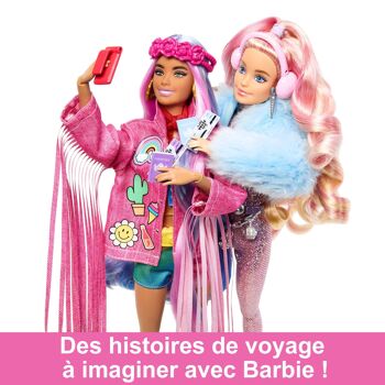 Mattel - Réf : HPB15 - Barbie Extra Voyage Désert, Poupée Articulée Barbie Avec Vêtements De Voyage, Comprend Une Veste À Franges Et Sac Oversize, Plus De15 Accessoires Inclus,Jouet pour Enfant de 3 ans et Plus 4