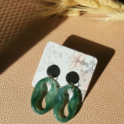 Resin earrings - green color - coffee bean shape - bohemian