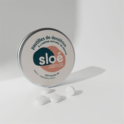 Solid toothpaste in chewable tablets