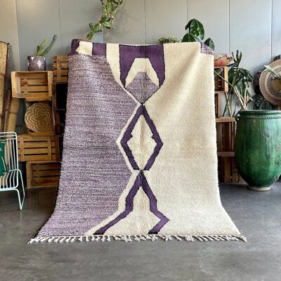 Marokkanischer Berber-Teppich Beni Ouarain aus violetter Wolle