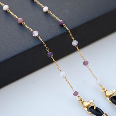 Brillenkette im Juwelen-Stil mit rosa und weißen Perlen, Modell „Billie“.