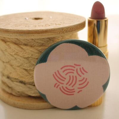 Petal pocket mirror