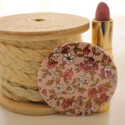 Small roses pocket mirror