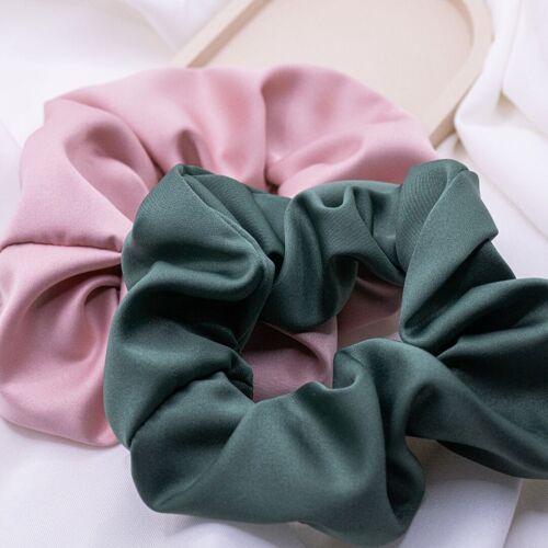 Scrunchie Satin grün Haarband dunkelgrün - handgenähter Haargummi glänzend