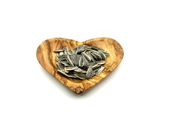 Bol en forme de coeur en bois d'olivier 2