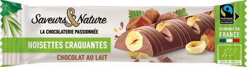 BARRE DE  CHOCOLAT AU LAIT  INCRUSTÉE DE  NOISETTES