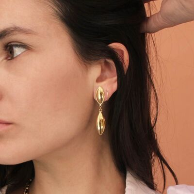 Gold earrings with Jasmine pendants | Handmade jewelry in France