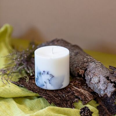 Soy Wax Candle with Forest Scent – XL - White