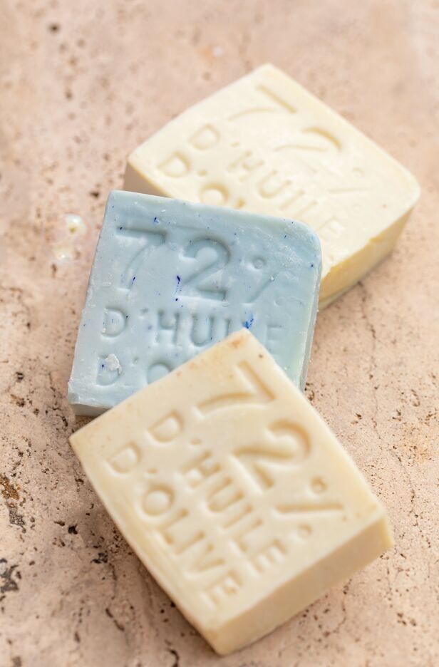 Savon solide à base de 72% d'huile d'olive AOP Provence (environ 100g)