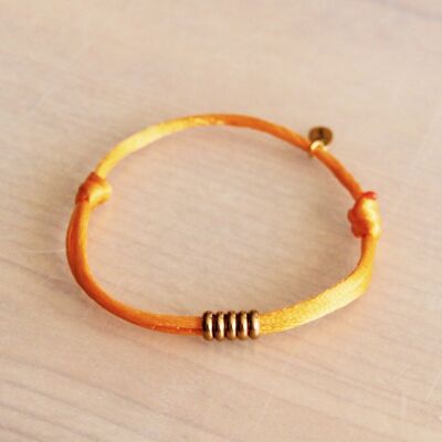 Satin bracelet with rings – orange/gold