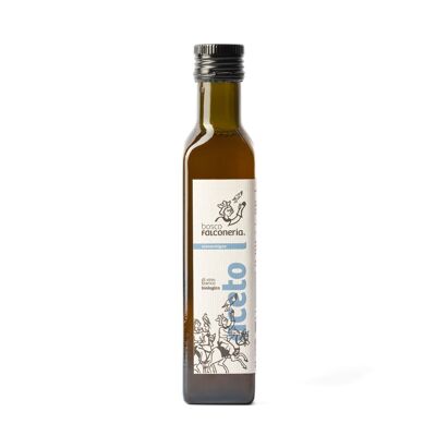 Organic white wine vinegar from Moscato grapes