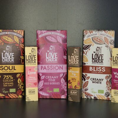 Confezione per la festa della mamma al cioccolato biologico e vegano Lovechock (1 AF, 1 AMORE, 1 WH, 1 ANIMA, 1 PASSIONE, 1 BLISS)