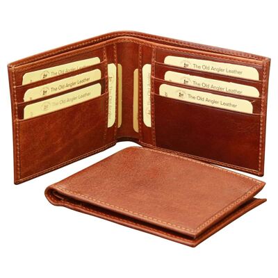 Leather wallet with 2 compartments. Brown with RFID