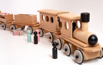 Train en bois - wagon de voyageurs en bois avec figurines 4