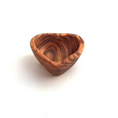 Mini cuenco en forma de corazón fabricado en madera de olivo.
