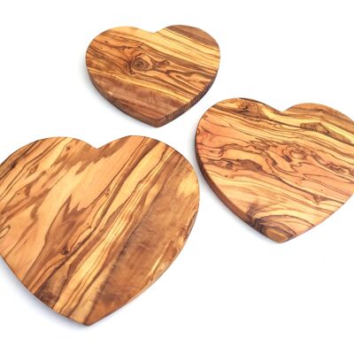 Tabla de servir "Corazón" hecha a mano de madera de olivo