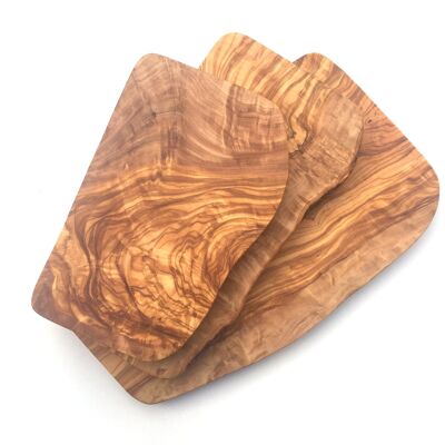 Tabla de servir talla natural redondeada hecha a mano en madera de olivo