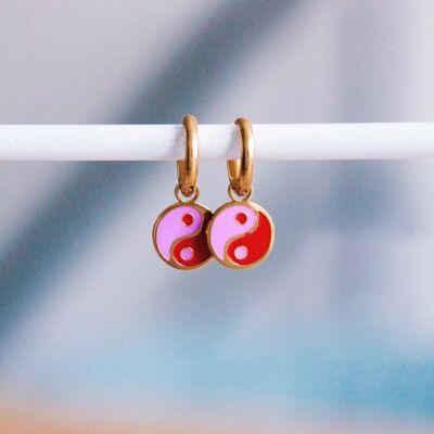 Boucles d'oreilles créoles en acier inoxydable avec yingyang - rouge/rose
