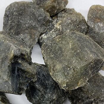 Pack de cristaux bruts taillés grossièrement - 1kg - Tourmaline noire 3