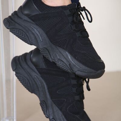 BLACK CHUNKY SOLE DESIGNER LACE UP TRAINERS