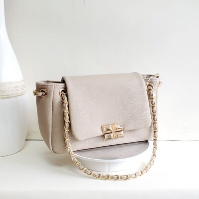 Trending Ladies soft PU  bag long metal chain and pu twisted strap with metal clasp Crossbody Bag shoulder messenger bag 8002