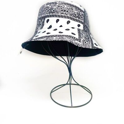 Reversible bandana print bucket hat