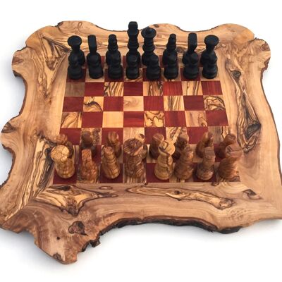 Dimensioni della scacchiera del gioco degli scacchi. L realizzata a mano in legno d'ulivo