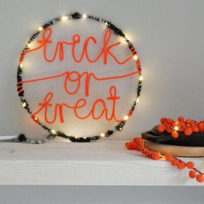 Cerceau lumineux d'Halloween Trick or Treat