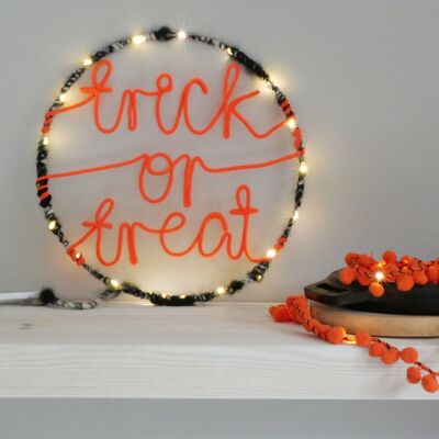 Trick or Treat Halloween Hoop Light
