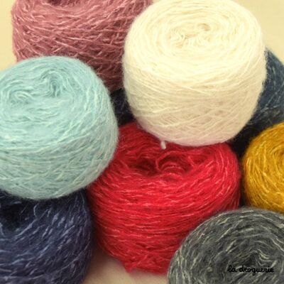 Tendresse knitting yarn