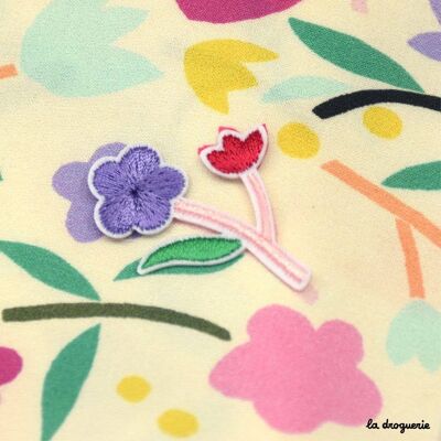 Badge "Lilac Flower Market" 49 mm