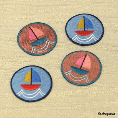 Badge "Boat on the water" 44 mm
