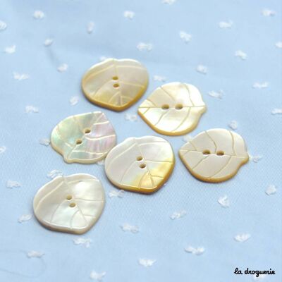 Button "Troca lilac leaf" 21 mm